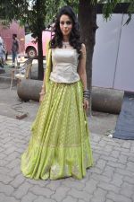 Mallika Sherawat at the grand finale of The Bachelorette in Filmcity, Mumbai on 5th Nov 2013 (48)_527a398641c78.JPG