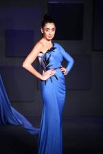 Model walk the ramp at Blenders Pride Fashion Tour 2013 Kolkata by Designer Gaviin Miguel on 9th Nov 2013. (15)_527f1f5cae2e5.jpg