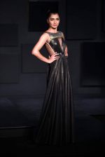 Model walk the ramp at Blenders Pride Fashion Tour 2013 Kolkata by Designer Gaviin Miguel on 9th Nov 2013. (27)_527f1f61af8ca.jpg