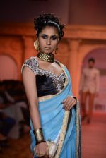 Model walks for Nivedita Saboo Show at ABIL Pune Fashion Week on 9th Nov 2013 (22)_527ef863ba2f6.JPG