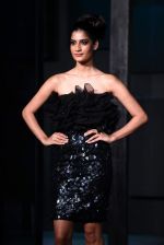 Model walks Rocky S for Blenders Pride Tour on 10th Nov 2013 (21)_5280c2df4c42a.jpg