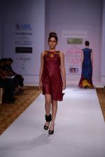 Model walks for Dinesh Malkani at ABIL Pune Fashion Week on 10th Nov 2013 (254)_528078e42d707.JPG