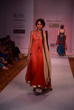 Model walks for Dinesh Malkani at ABIL Pune Fashion Week on 10th Nov 2013 (366)_52807912dda62.JPG