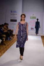 Model walks for Raaj Shroff at ABIL Pune Fashion Week on 10th Nov 2013 (26)_528097caa1c61.JPG