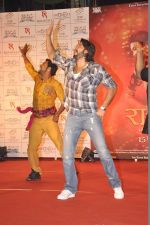 Ranveer Singh at the Promotion of film Ram-Leela in Mumbai on 10th Nov 2013 (189)_52809b0145250.JPG