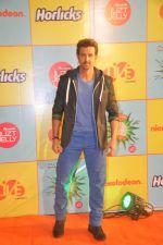 Hrithik Roshan at Nickelodeon Kids Choice awards in Filmcity, Mumbai on 14th Nov 2013 (83)_52861cceb2a9f.JPG