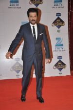Anil Kapoor at Zee Rishtey Awards in Andheri Sports Complex, Mumbai on 16th Nov 2013 (61)_52890083dfb93.JPG