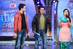 Imran Khan, Kareena Kapoor, Salman Khan promotes Gori Tere Pyaar Mein on the sets of Bigg Boss 7 on 16th Nov 2013 (10)_5288b00871946.JPG