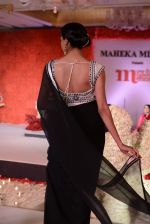 at Maheka Mirpuri Fashion Show in Taj Hotel, Mumbai on 16th Nov 2013 (320)_5288fa11d2007.JPG