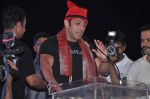 Salman Khan at Koli festival in Mahim, Mumbai on 22nd Nov 2013 (17)_5290847417341.JPG