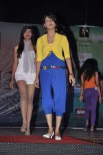 at the Promotion of Heartless at Panache Fashion Show in Mithibai College, Mumbai on 22nd Nov 2013 (25)_5290862656aa1.JPG