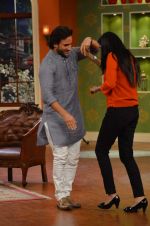 Saif Ali Khan on the sets of Comedy nights with Kapil in Filmcity, Mumbai on 25th Nov 2013 (44)_5294498da8a90.JPG