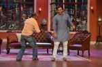 Saif Ali Khan on the sets of Comedy nights with Kapil in Filmcity, Mumbai on 25th Nov 2013 (61)_52944987b850b.JPG