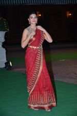 Jacqueline Fernandez at Vishesh Bhatt_s Wedding Reception in Taj Land_s End, Bandra, Mumbai on 28th Nov 2013 (212)_5298392d2002f.JPG