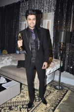Manish Paul at Saif Belhasa Holdings Masala Awards on 29th Nov 2013 (346)_529891e19c3a5.JPG