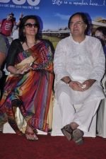 Farooq Sheikh, Sarika at Club 60 press meet in PVR, Mumbai on 30th Nov 2013 (104)_529b09746ee4d.JPG