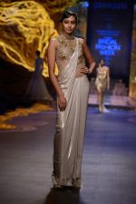 Model walk the ramp for Gaurav Gupta showcase on day 2 of bridal week in Mumbai on 30th Nov 2013 (158)_529afd2dd1720.JPG