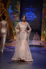 Model walk the ramp for Gaurav Gupta showcase on day 2 of bridal week in Mumbai on 30th Nov 2013 (186)_529afd1e1b04a.JPG