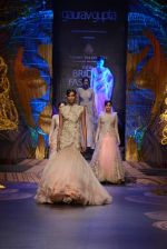 Model walk the ramp for Gaurav Gupta showcase on day 2 of bridal week in Mumbai on 30th Nov 2013 (200)_529afd1764638.JPG