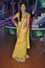 Shilpa Shetty on the sets on Nach Baliye 6 in Filmistan, Mumbai on 3rd Dec 2013  (37)_529f64e9e963e.JPG