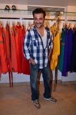 Sanjay Kapoor at Fizaa store in Mumbai on 4th Dec 2013 (61)_52a01ca206770.JPG