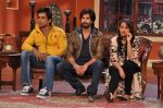 Sonakshi Sinha, Sonu Sood, Shahid Kapoor on the sets of Comedy Nights with Kapil in Mumbai on 4th Dec 2013 (124)_52a01d26a600e.JPG