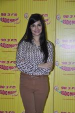 Divya Khosla Kumar at the Promotion of Yaariyan at 98.3 FM Radio Mirchi in Mumbai on 5th Dec 2013 (14)_52a1b165c866a.JPG