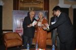 Mahesh Bhatt endorses Aaliya Book in Mumbai on 5th Dec 2013 (14)_52a1761a316e0.JPG