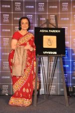 Asha Parekh_s Hand Imprint Unveiling At UTV Walk Of The Stars in Mumbai on 6th Dec 2013 (133)_52a35bc392836.JPG