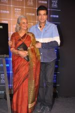 Waheeda Rehman, Jeetendra at Asha Parekh_s Hand Imprint Unveiling At UTV Walk Of The Stars in Mumbai on 6th Dec 2013 (77)_52a35b57c614c.JPG