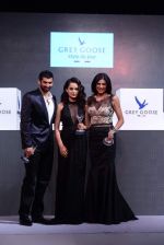 Sushmita Sen, Aditya Roy Kapur, Kangana Ranaut at Grey Goose in association with Noblesse fashion bash in Four Seasons, Mumbai on 10th Dec 2013 (321)_52a811e674502.JPG