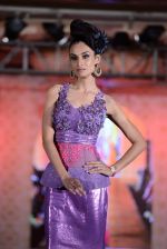 Model walks for Rohit Verma_s show for Marigold Watches in J W Marriott, Mumbai on 11th Dec 2013 (342)_52a9cf014d1d5.JPG