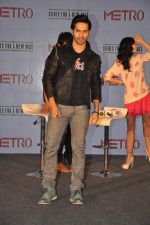Varun Dhawan at the launch the new range of Metro Shoes in Mumbai on 11th Dec 2013 (187)_52a9ccb1bba65.JPG