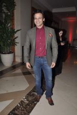 Vivek Oberoi at Rohit Verma_s show for Marigold Watches in J W Marriott, Mumbai on 11th Dec 2013 (281)_52a9d01a76302.JPG