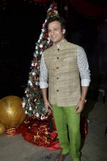 Vivek Oberoi at Shaina NC new collection for Gehna in Bandra, Mumbai on 11th Dec 2013 (66)_52a96c0078d10.JPG