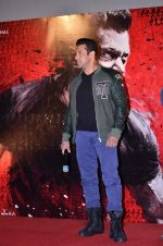 Salman Khan in Jai Ho film press meet in Chandan, Mumbai on 12th Dec 2013 (27)_52aab55163604.JPG
