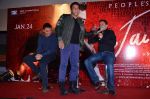 Salman Khan, Sohail Khan in Jai Ho film press meet in Chandan, Mumbai on 12th Dec 2013 (80)_52aab5632f406.JPG