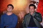 Salman Khan, Sohail Khan in Jai Ho film press meet in Chandan, Mumbai on 12th Dec 2013 (93)_52aab566835ce.JPG