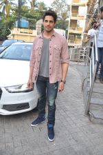 Siddharth Malhotra at First Look launch of Hasee to Phasee in Mumbai on 13th Dec 2013 (28)_52ac32af8da8c.JPG
