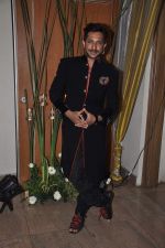 Terence Lewis at Sargun Mehta and Ravi Dubey_s wedding bash in The Club, Mumbai on 13th Dec 2013 (34)_52ad79f312096.JPG