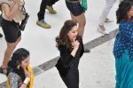 Madhuri Dixit shoots for Oral B advertisement in Oberoi Mall, Mumbai on 16th Dec 2013 (2)_52aff62f2d0a4.JPG