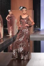 Model walk the ramp for Suneet Verma show by BMW on 16th Dec 2013 (5)_52afeb7566d62.JPG
