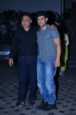 Aamir Khan snapped in Mumbai on 17th Dec 2013 (19)_52b140b50367e.JPG
