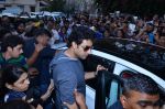 Abhishek Bachchan with Dhoom 3 starcast mobbed at movie promotions on 18th Dec 2013 (20)_52b2c0e6e2b89.JPG