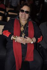 Bappi Lahiri at UTV Stars Walk Of The Stars honours Jeetendra in Novotel, Mumbai on 18th Dec 2013 (19)_52b2c6ca487f6.JPG