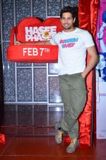 Sidharth Malhotra at Hasee Toh Phasee promotions in Cinemax, Mumbai on 19th Dec 2013 (75)_52b3af0be92fd.JPG