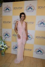 at the launch of Dimple Nahar_s 2 Divine lifestyle store in walkeshwar, Mumbai on 20th Dec 2013 (11)_52b542201a886.JPG