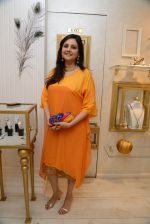 at the launch of Dimple Nahar_s 2 Divine lifestyle store in walkeshwar, Mumbai on 20th Dec 2013 (68)_52b5422cdba5b.JPG
