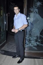 Jimmy Shergill at the Mall completion bash in Bandra, Mumbai on 23rd Dec 2013 (11)_52b936343e8a5.JPG