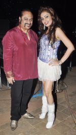 Lesle Lewis and Jyotsna Navandar at Anchor Switches_ 50 years completion party_52b902b496c64.jpg